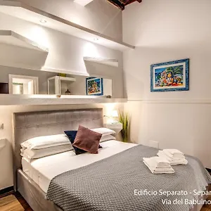 4* Pensión Tritone House